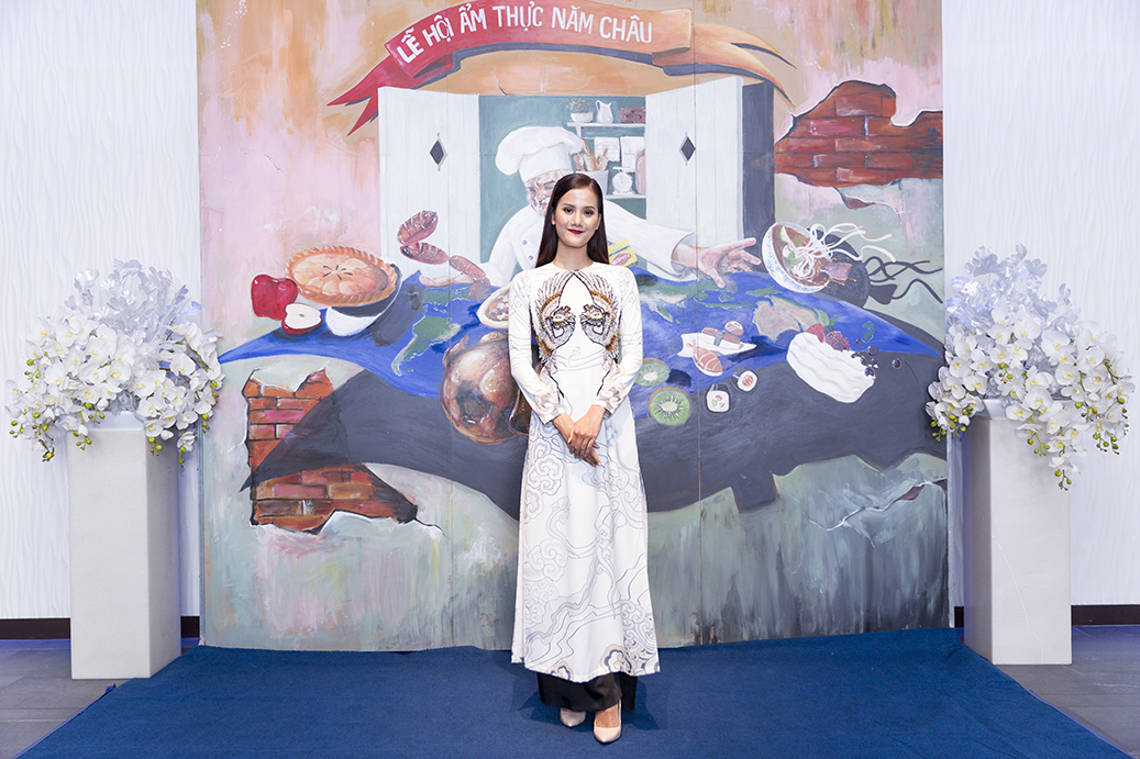 Hương Ly bỏ thi Hoa hậu, làm đại sứ Lễ hội ẩm thực năm châu 
