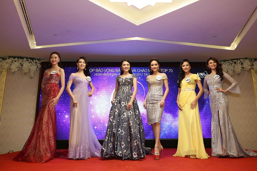 Thí sinh Hoa hậu Hoàn vũ dự thi với khuôn mặt mộc?