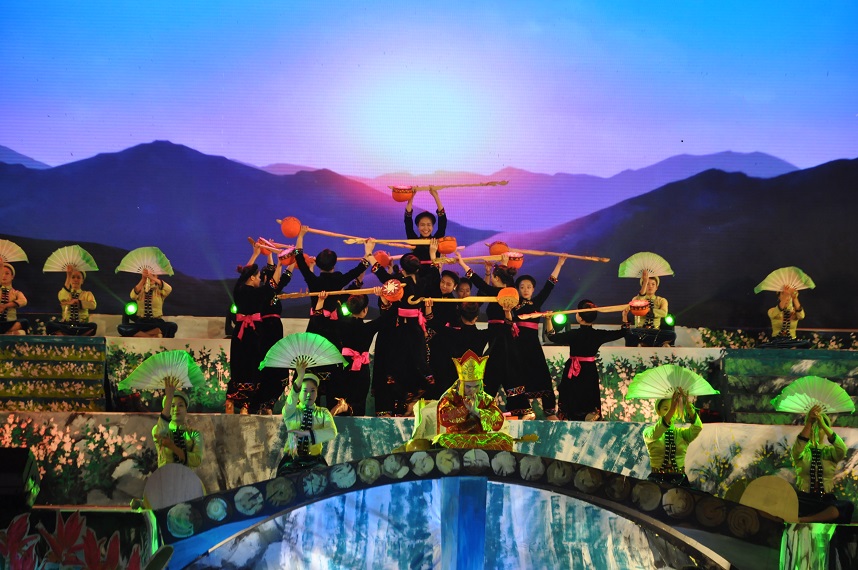 Những khoảnh khắc thăng hoa của nghệ nhân hát Then