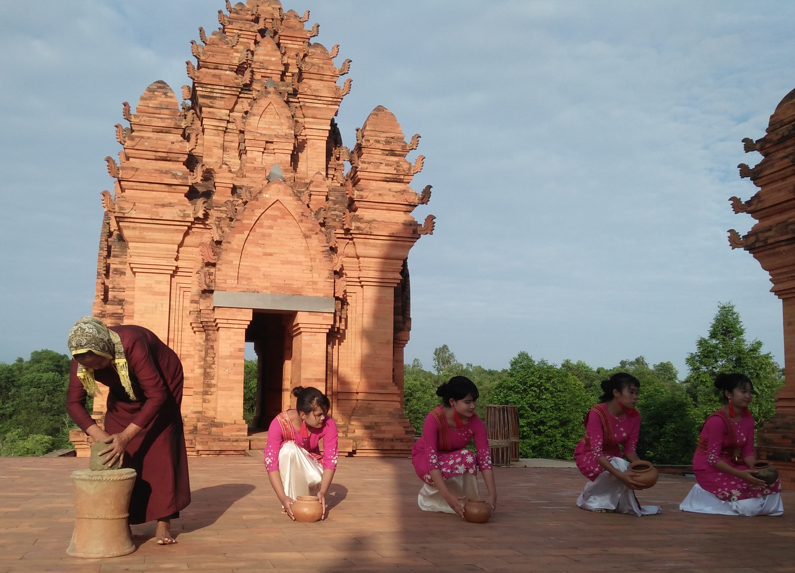 Phát động thi sáng tác ca khúc về đề tài dân tộc thiểu số