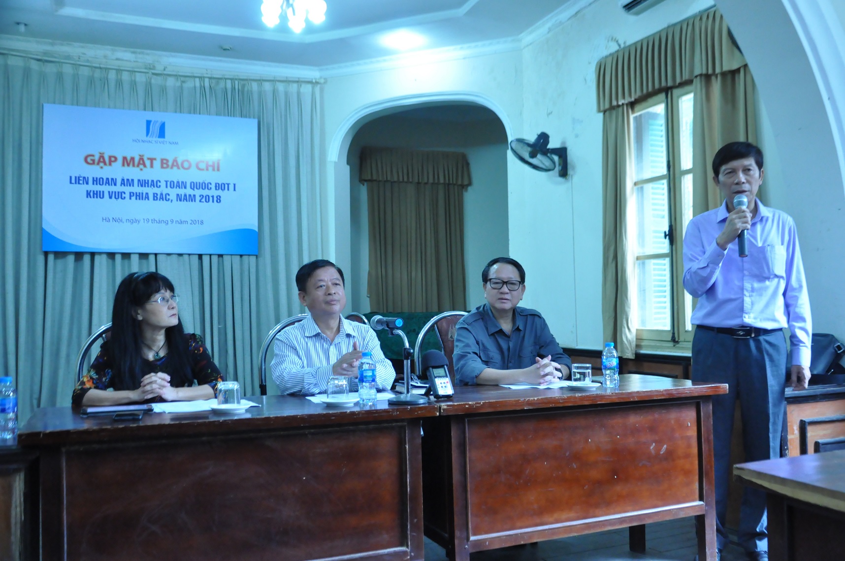 Cấm hát nhép, hát trên nền nhạc thu trước trong Liên hoan Âm nhạc toàn quốc