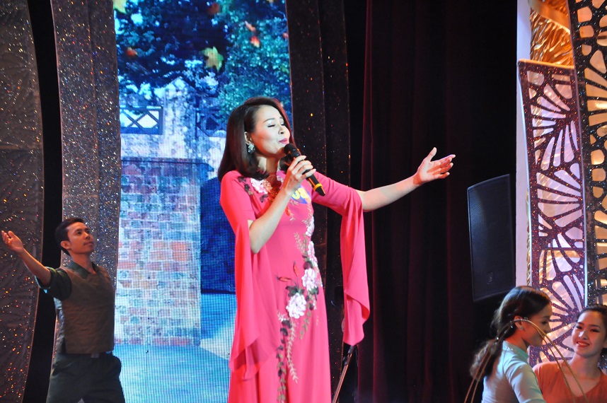 Nguyễn Thị Hồng Nhung đạt giải Nhất Liên hoan Tiếng hát người làm báo 2018