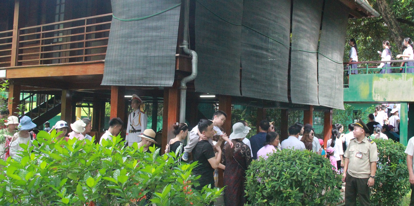 Cận cảnh nơi ở và làm việc của Chủ tịch Hồ Chí Minh dịp lễ 2-9