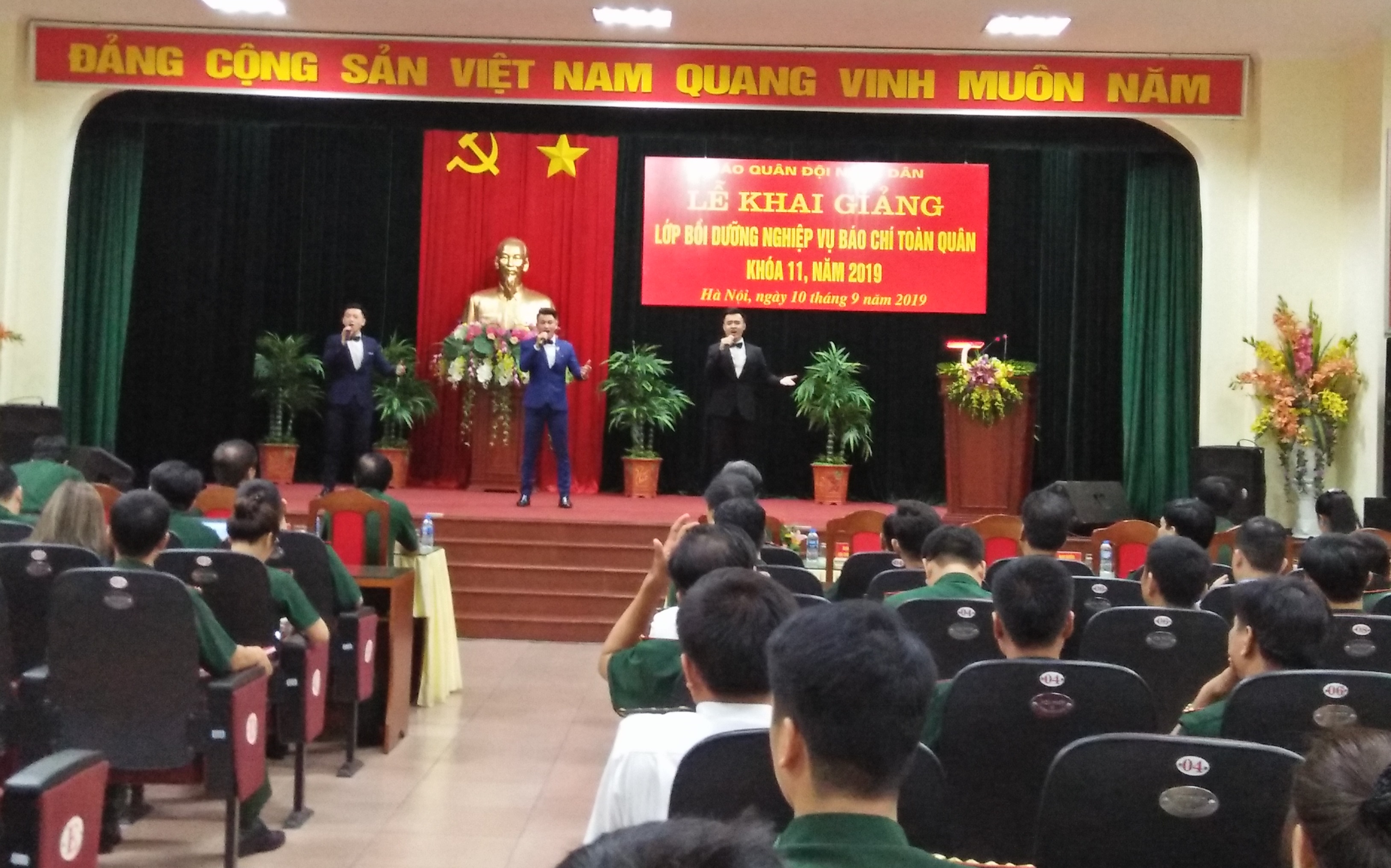 Bồi dưỡng nghiệp vụ báo chí toàn quân năm 2019