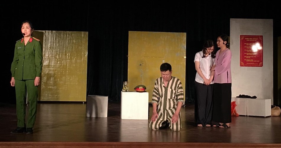 “Nhật ký kẻ từ tù” lên sân khấu kịch