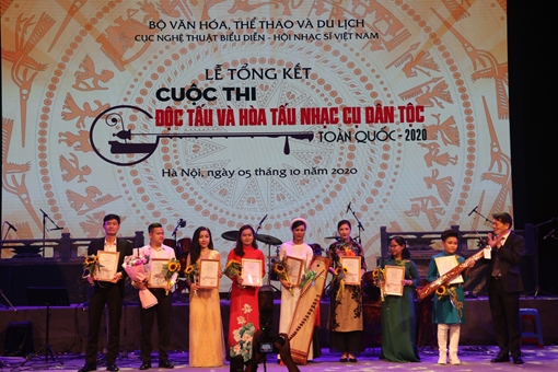 Bế mạc cuộc thi Độc tấu và Hòa tấu nhạc cụ dân tộc toàn quốc năm 2020