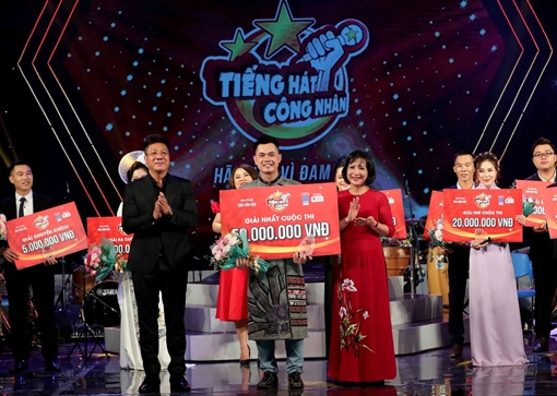 Trần Ngọc Đỉnh đoạt Quán quân “Tiếng hát công nhân 2020”