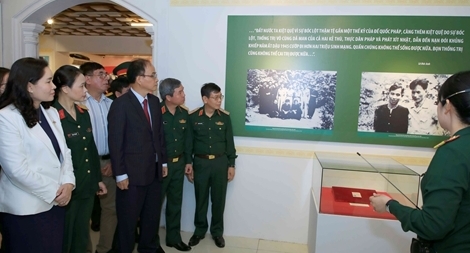 Khai mạc triển lãm “Đại tướng Lê Đức Anh – Cuộc đời và sự nghiệp”