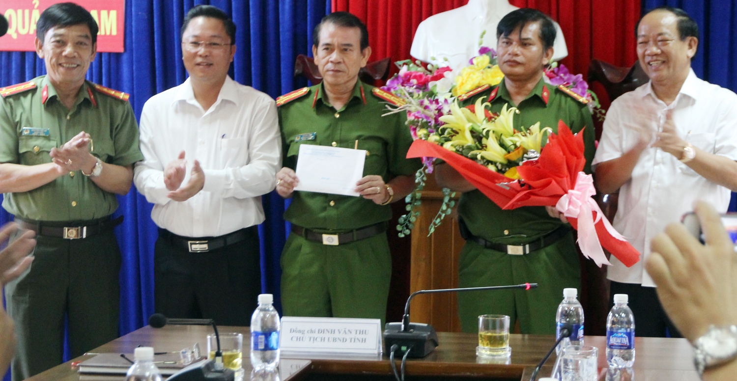 Chủ tịch UBND Quảng Nam: Yêu cầu làm rõ có hay không cán bộ tiếp tay cho lâm tặc