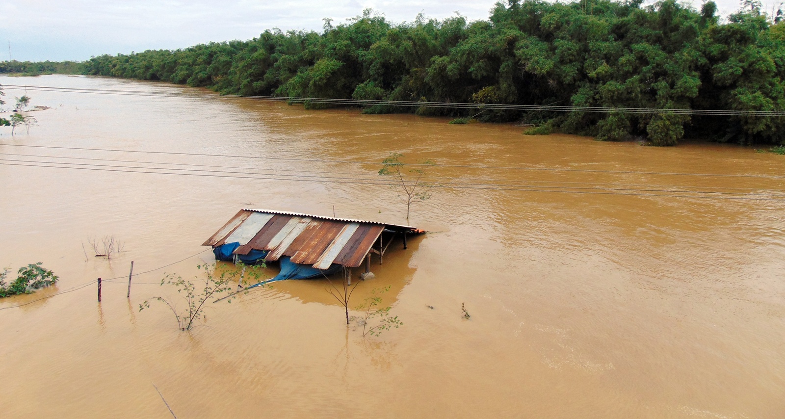 Lũ chồng lũ, một số nơi tại Quảng Nam lại bị cô lập cục bộ