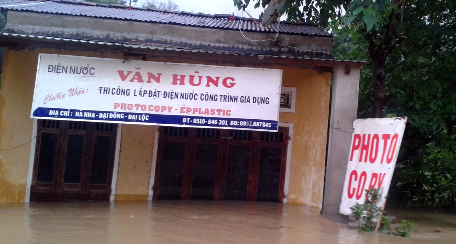 Mưa to, thủy điện tiếp tục xả lũ lớn khiến hạ du lại ngập sâu