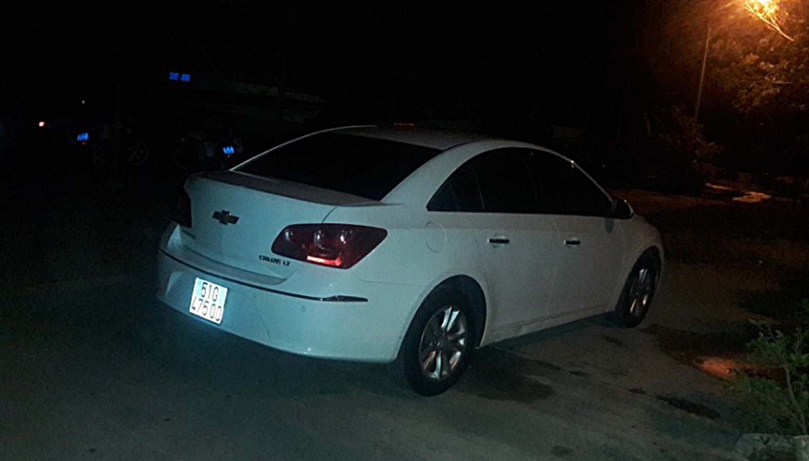 CSGT truy đuổi ôtô chạy quá tốc độ như trong phim hành động