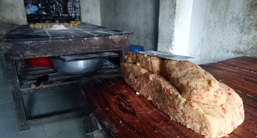 Đình chỉ hoạt động cơ sở sản xuất bánh trung thu “nhiều không”