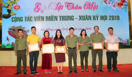 Báo CAND tổ chức gặp mặt cộng tác viên tại miền Trung
