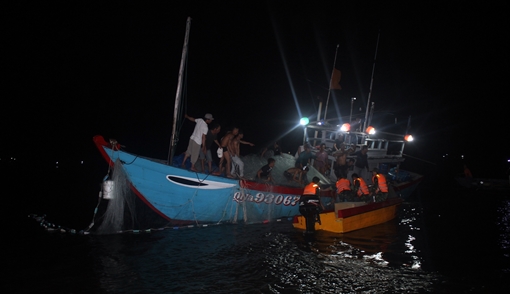 Tìm thấy thi thể đầu tiên vụ lật ghe 5 người mất tích