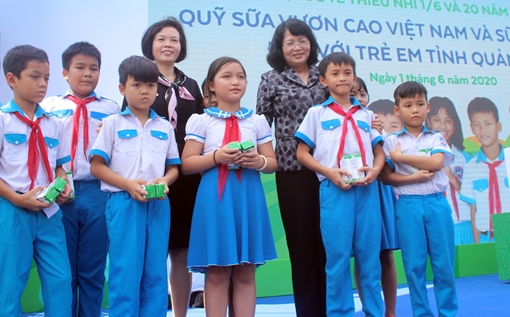 Chương trình sữa học đường đến với trẻ em tỉnh Quảng Nam