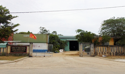 Thùng phuy hóa chất phát nổ gây ô nhiễm môi trường nghiêm trọng