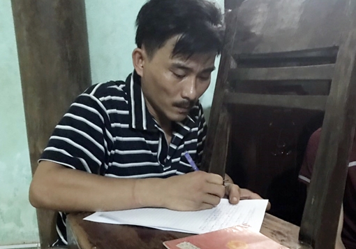 Đối tượng 2 tiền sự "thủ vũ khí" để mua bán “cái chết trắng”