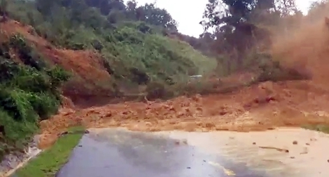 Sạt lở núi kinh hoàng tại Quảng Nam, 1 người mất tích