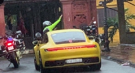 Truy tìm xe ôtô phân khối lớn đi vào đường cấm tại Hội An