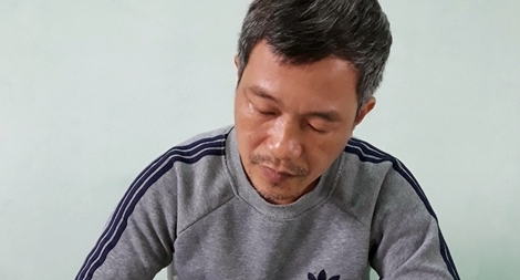 Nhân viên Trung tâm xúc tiến việc làm giả hồ sơ vay vốn