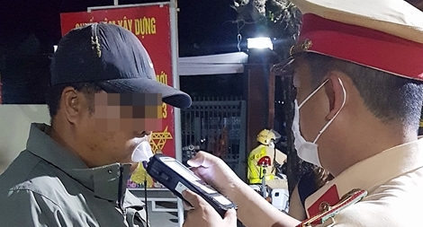 Ba lái xe vi phạm Luật giao thông bị phạt 110 triệu đồng