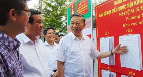 Tập trung làm tốt công tác lãnh đạo, hướng dẫn vận động bầu cử đúng pháp luật