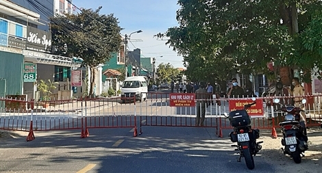 TP Tam Kỳ: Dừng hoạt động 1 chợ tạm, phong tỏa 25 hộ gia đình