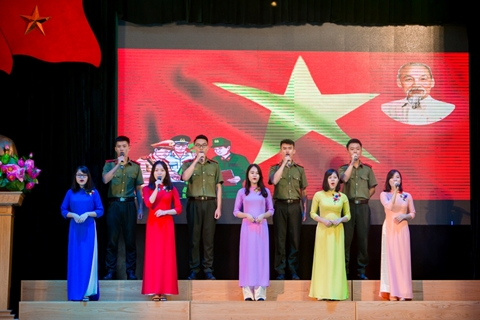 Học viên An ninh trải nghiệm sân khấu hóa 6 điều Bác Hồ dạy CAND