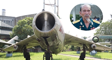 Cận cảnh loại Mig-17 cùng Anh hùng Nguyễn Văn Bảy làm nên huyền thoại