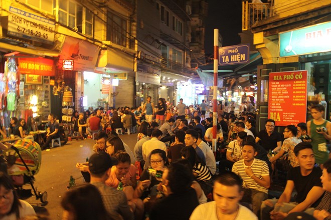 Nhà hàng, quán bar ở quận Hoàn Kiếm sẽ được hoạt động đến 2h từ 1-9