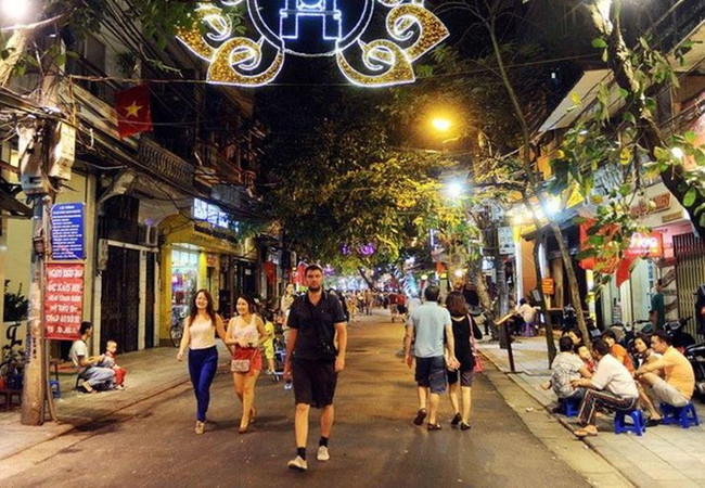 Đề xuất mở rộng phố đi bộ ở Hoàn Kiếm