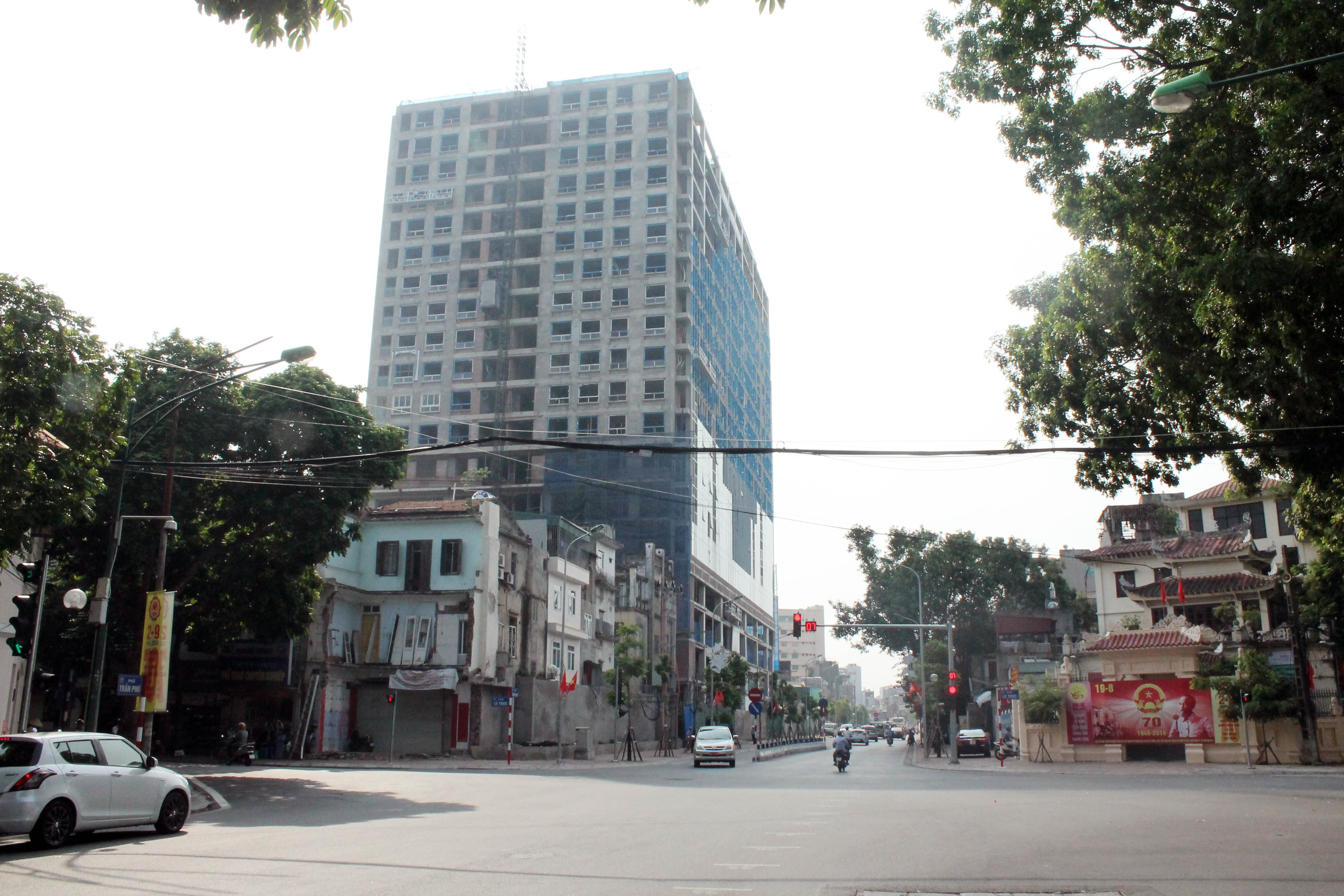 Hà Nội chỉ đạo xử lý dứt điểm vi phạm tại tòa nhà 8B Lê Trực