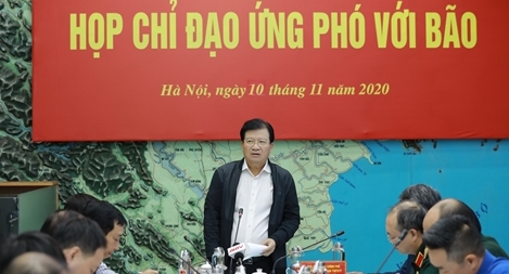 Bão số 13 đặc biệt, gần giống bão số 9