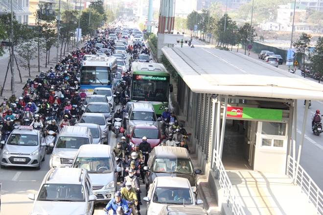 Cho phép xe buýt thường được đi vào làn buýt nhanh BTR