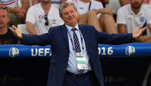 HLV Tam sư nhận chỉ trích vì để Harry Kane đá phạt