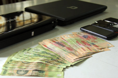 Phá đường dây cá độ tiền tỷ trên mạng đầu mùa Euro 2016