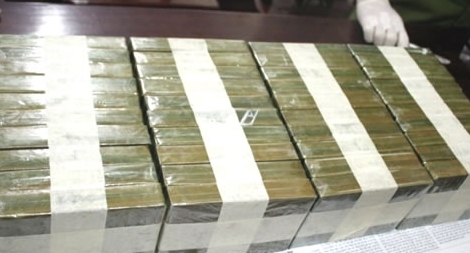 Hành trình của 64 bánh heroin theo đơn đặt hàng