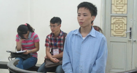 Đổ thuốc độc vào bể nước sát hại tình địch