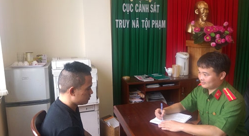 Thay tên đổi họ, tạo vỏ bọc mới trốn truy nã vẫn không thoát