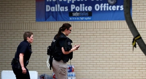 Trụ sở cảnh sát Dallas, Mỹ bị đe dọa