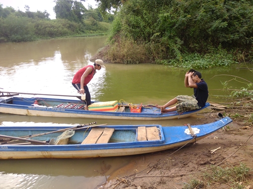 Công ty nông sản Việt Phước vứt heo chết và xả thải trực tiếp ra sông Sài Gòn