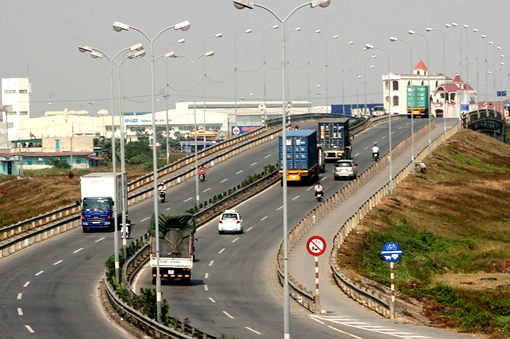 Không sửa chữa hư hỏng QL5, sẽ dừng thu phí