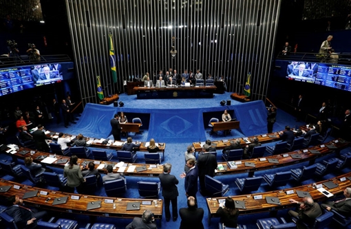 Tổng thống Brazil bị đình chỉ tự điều trần trước Quốc hội