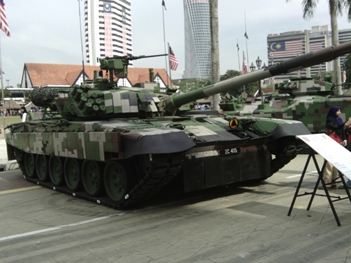 PT-16 đối thủ đến từ Ba Lan của T-90