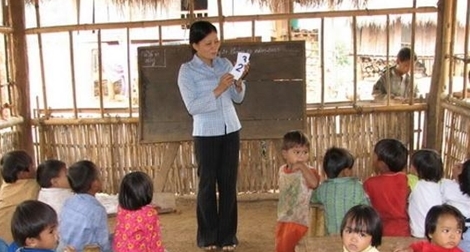 Không để học sinh, sinh viên phải bỏ học vì không có tiền đóng học phí