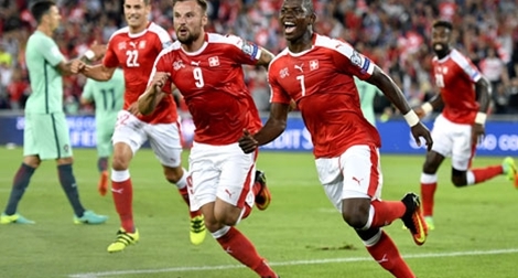 "Phải quên ngay chức vô địch Euro 2016...!"