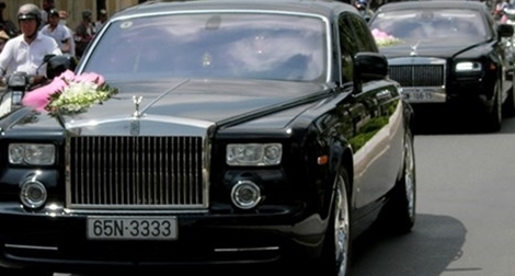 Bộ sưu tập Rolls-Royce siêu sang biển đẹp của đại gia Việt