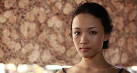 Hoa hậu Phương Nga đã dụ dỗ đại gia chiếm đoạt hơn 16 tỷ đồng như thế nào?