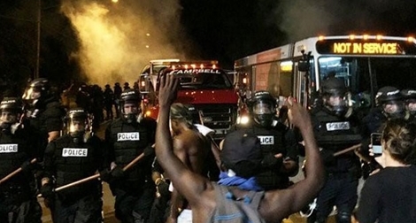 Bạo loạn vì phân biệt sắc tộc ở Mỹ